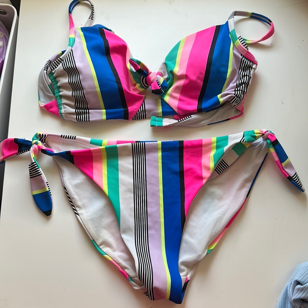 Bathing suit